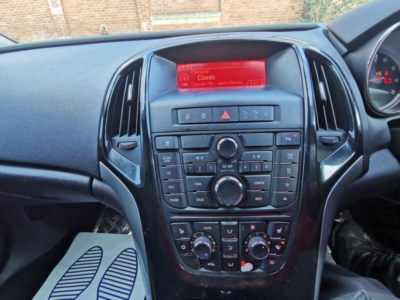 VAUXHALL ASTRA