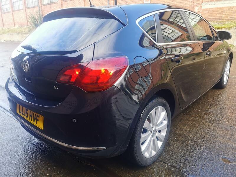 VAUXHALL ASTRA