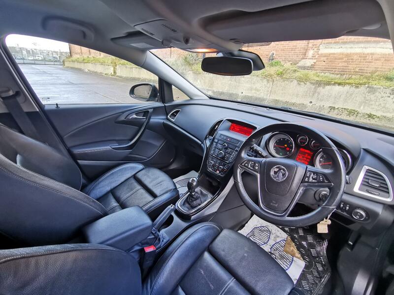 VAUXHALL ASTRA