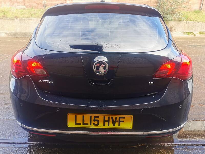 VAUXHALL ASTRA