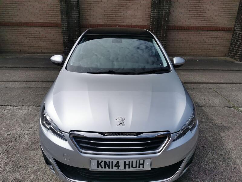 PEUGEOT 308