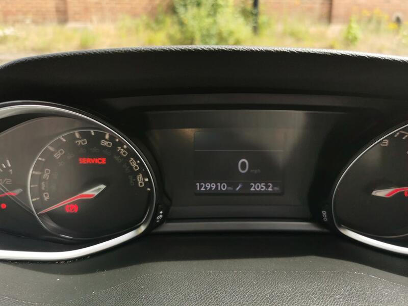 PEUGEOT 308
